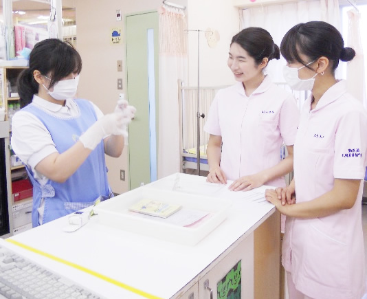小児科外来看護体験の様子
